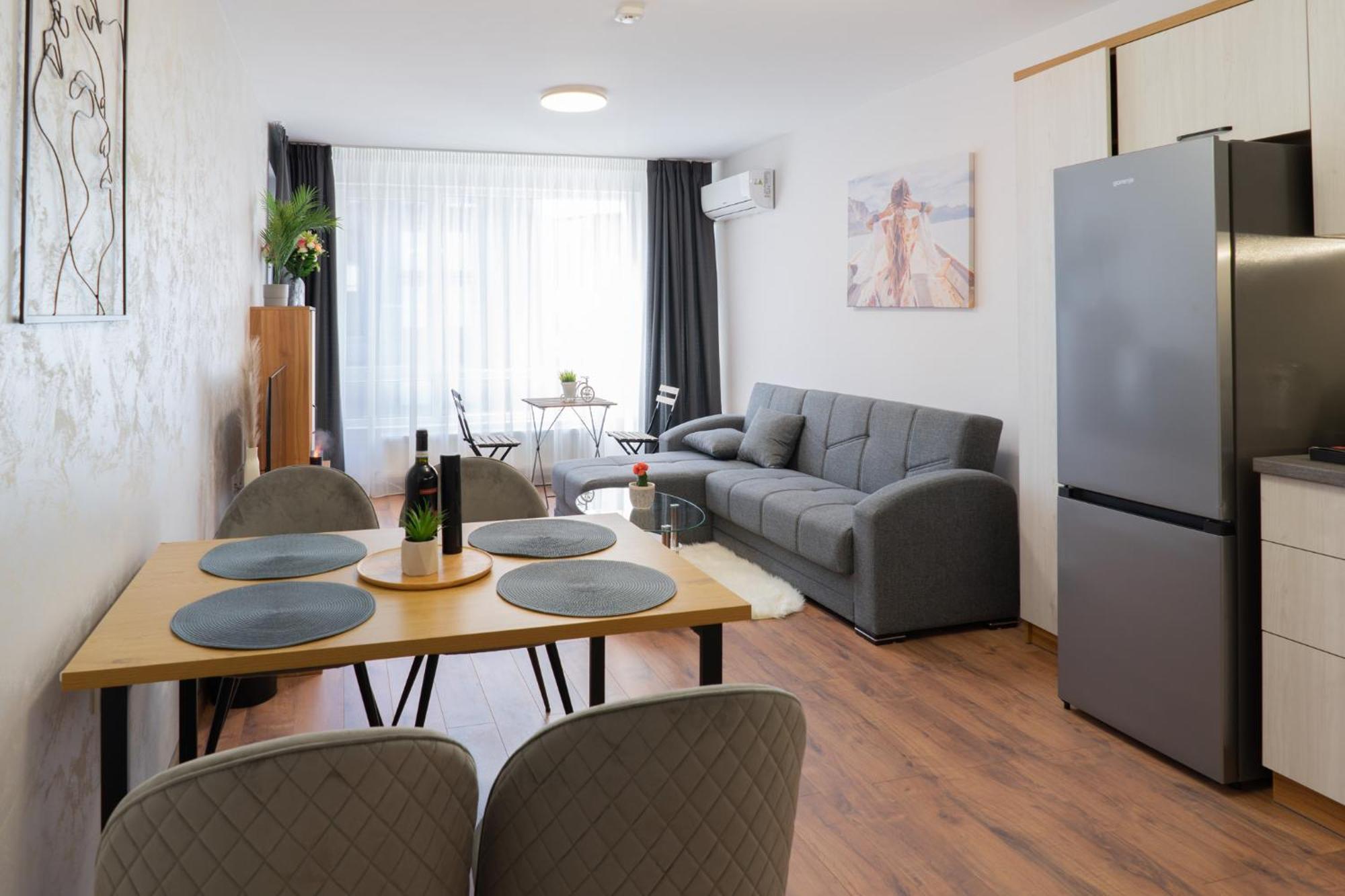 New Modern & Cozy Apartment With Free Private Parking And Ev Charging Station ヴァルナ エクステリア 写真