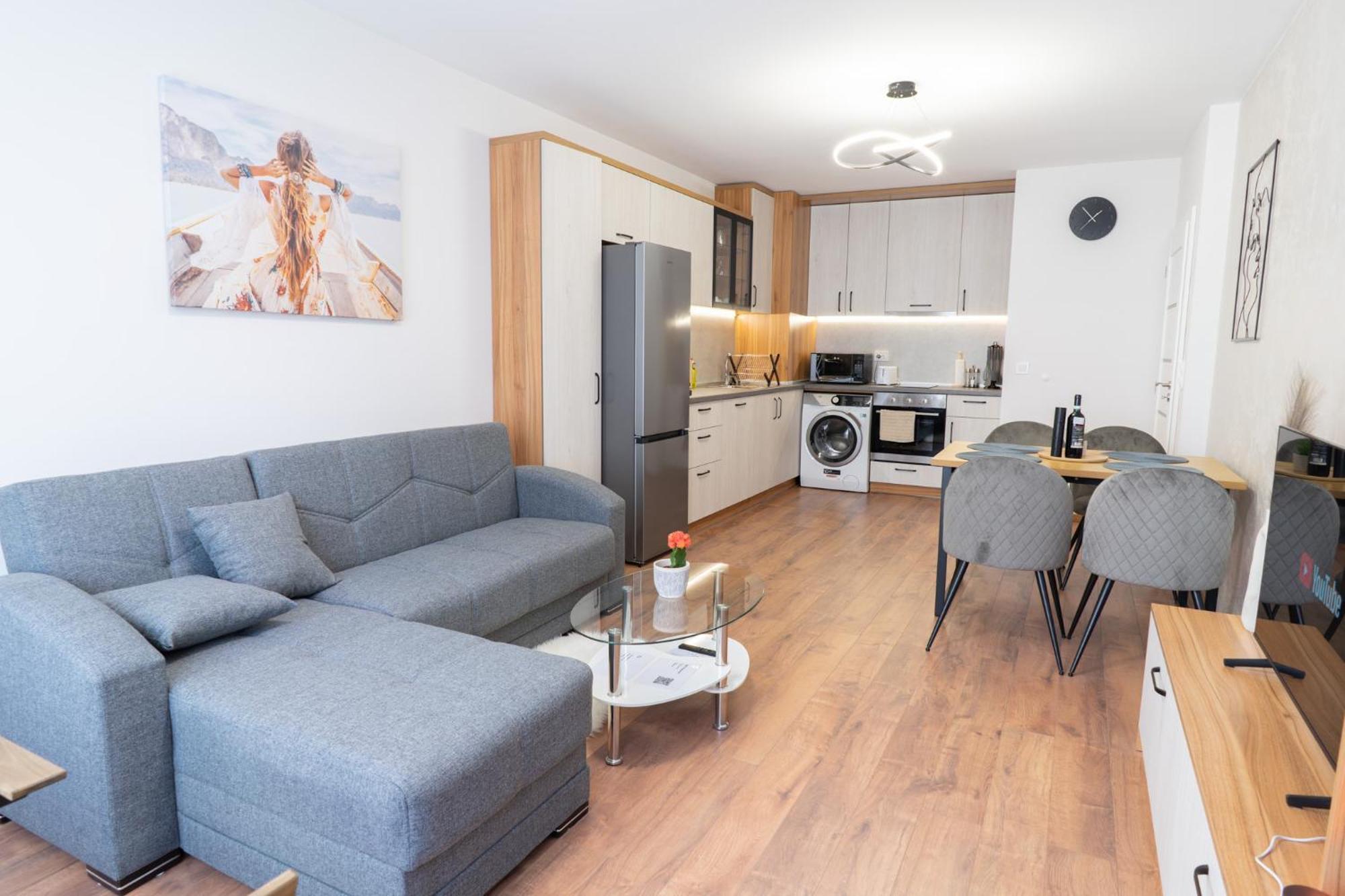 New Modern & Cozy Apartment With Free Private Parking And Ev Charging Station ヴァルナ エクステリア 写真